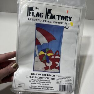Flag Factory︱Walk on the Beach︱28x49︱Summer︱Kit︱Create your own flag